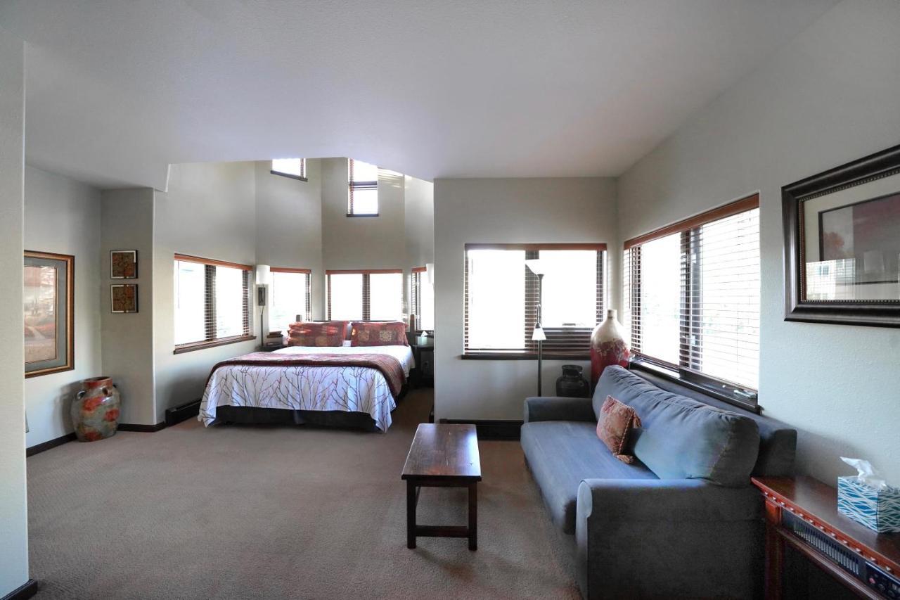 Inn On Galena 3*