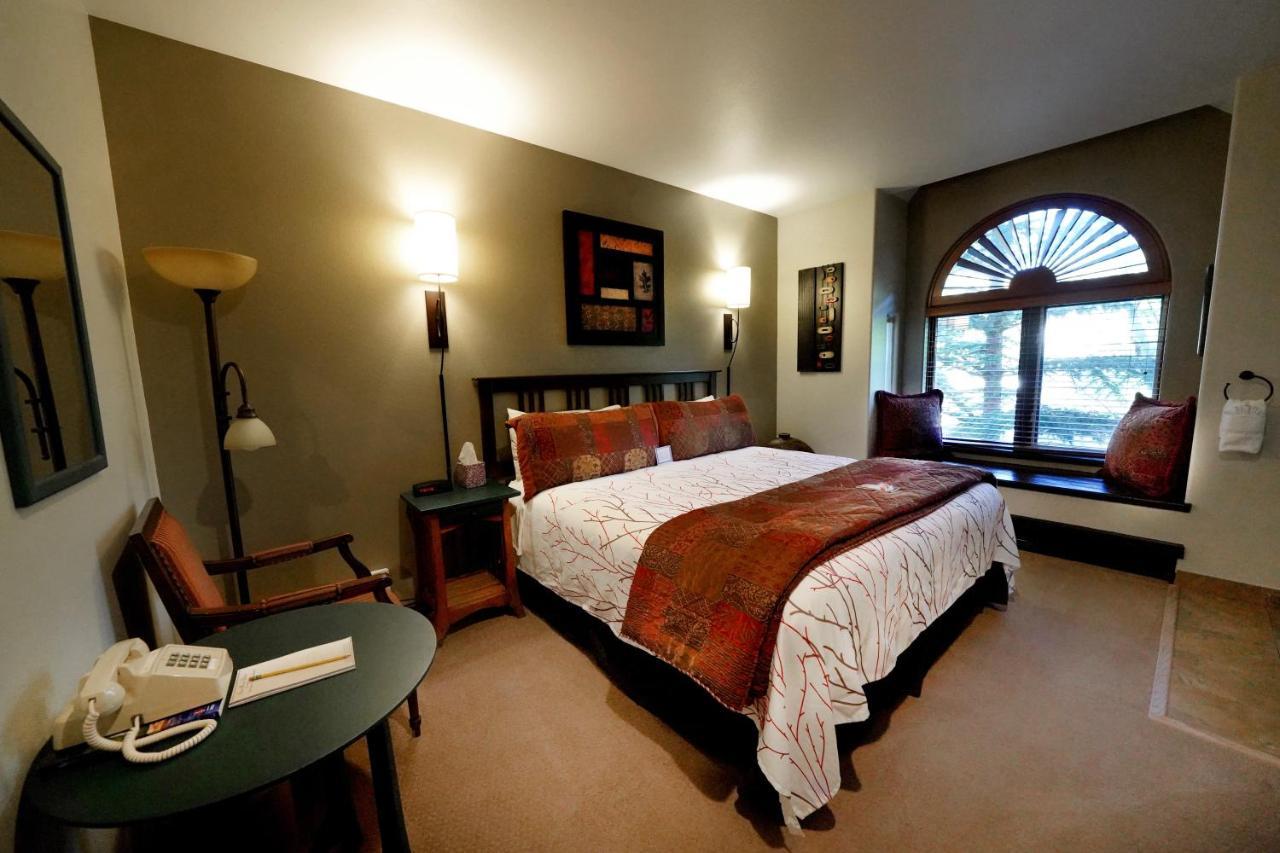 Inn On Galena