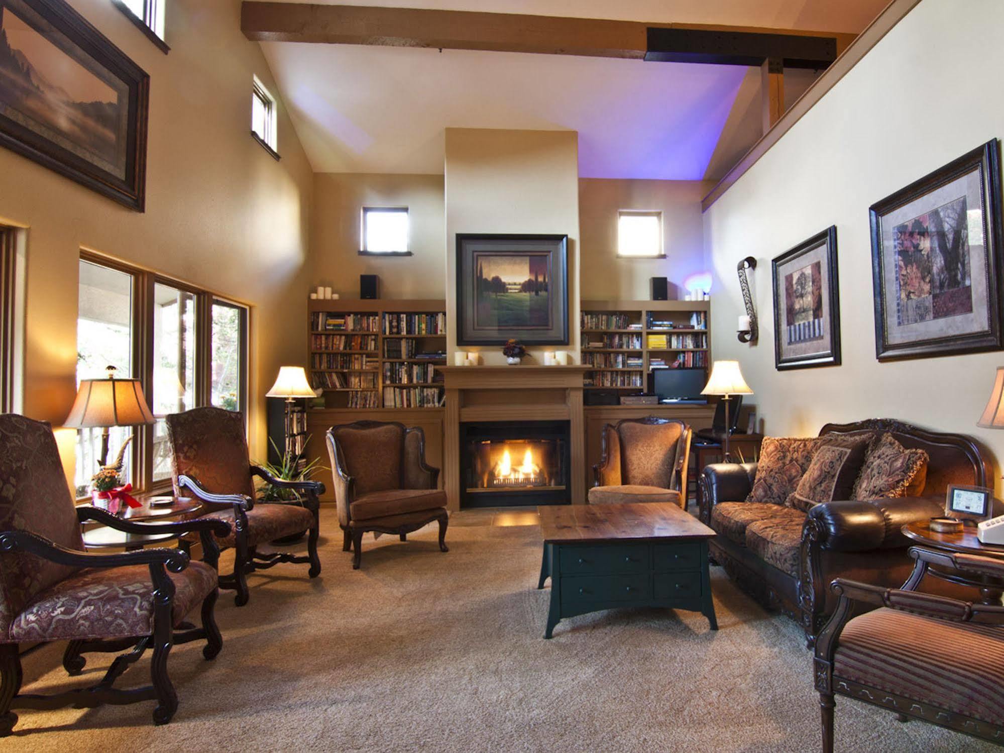 On Galena Inn 3*