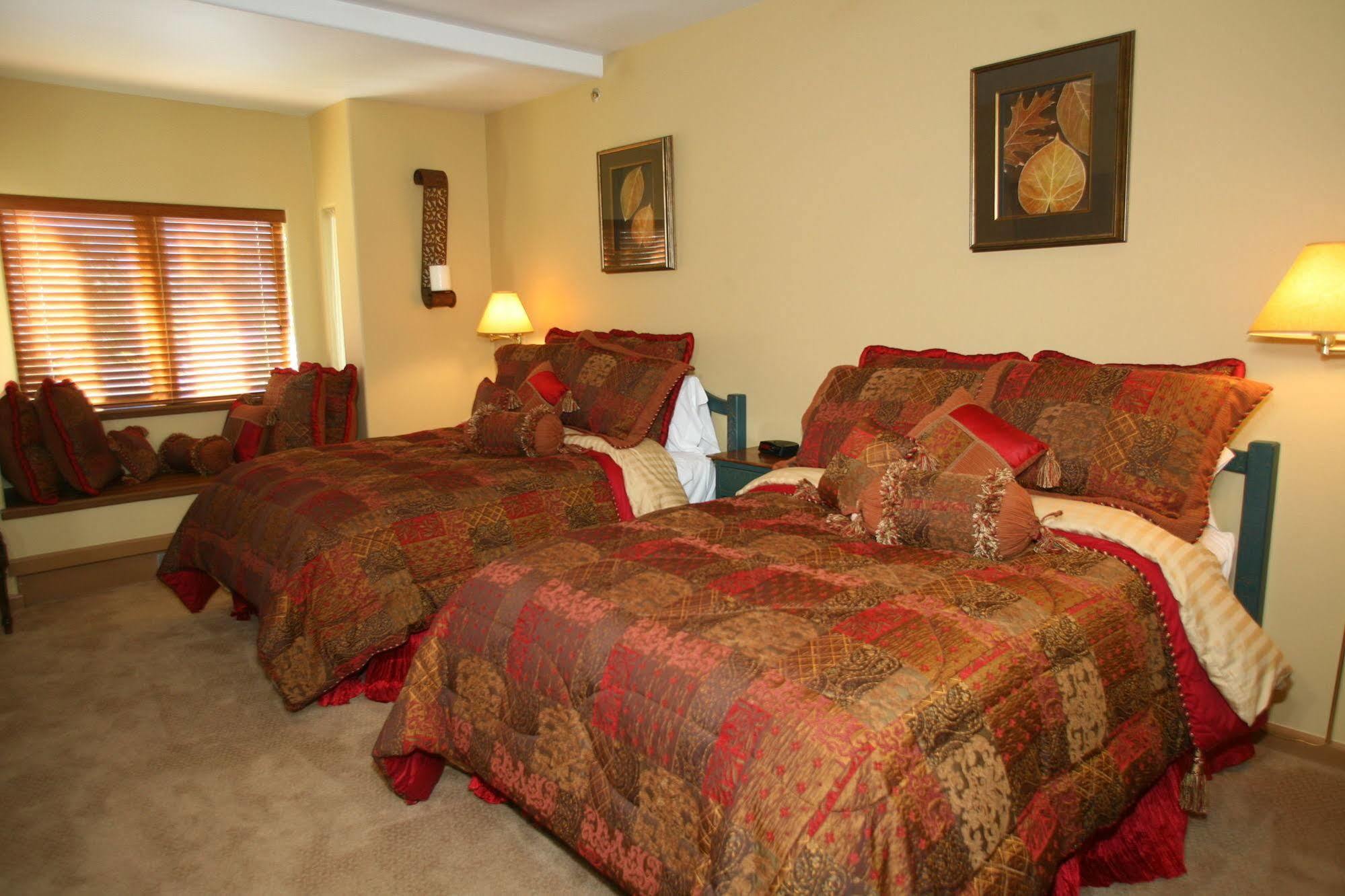 On Galena Inn 3*